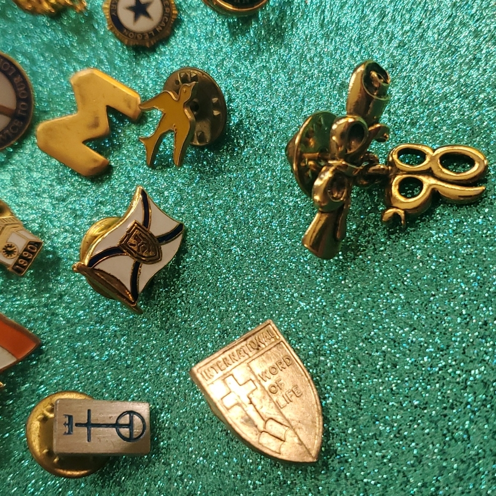 Lot of vintage pins - Picture 5 of 6